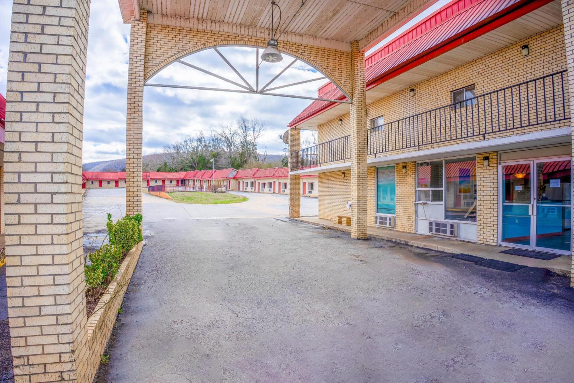 Ozark Junction Mountain View By Oyo Motell Exteriör bild